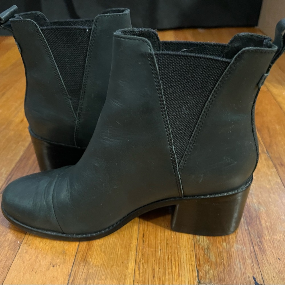 Black Chelsea boots